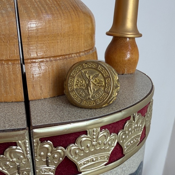 Vintage 18K Gold plated over stainless steel 50 pesos Ring Coin Mexican Ring - Picture 2 of 7